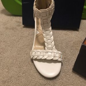 White Adrienne Vittadini T strap heels size 7.5